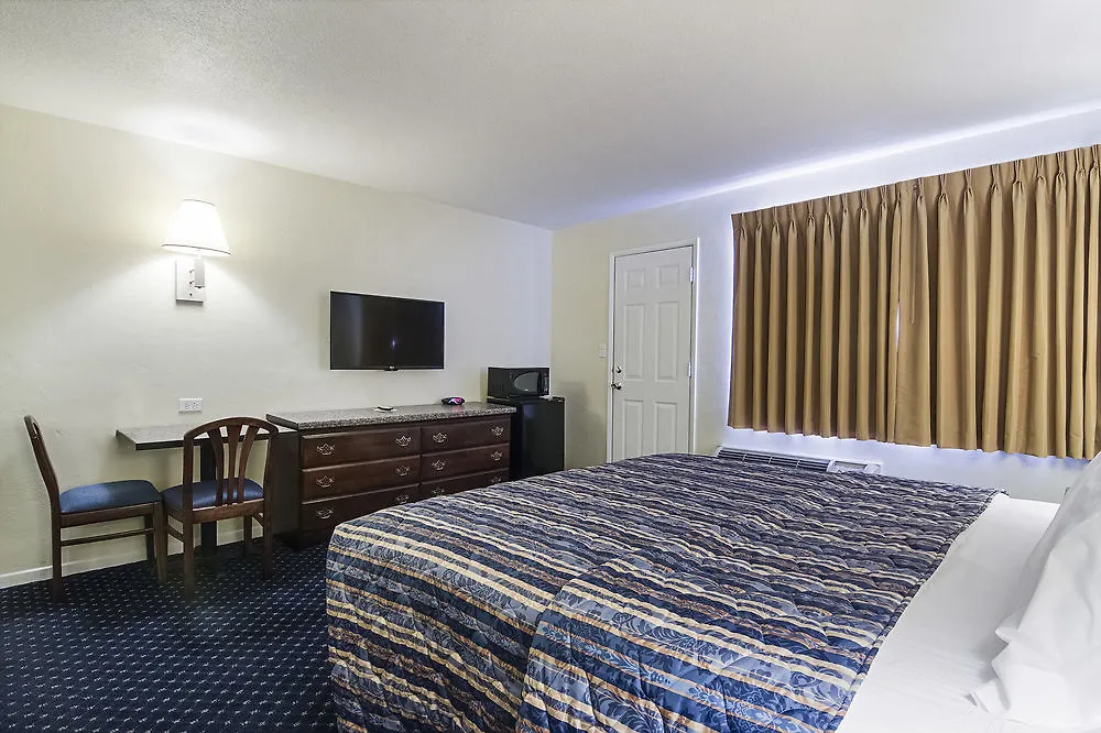Central Phoenix Hotel
